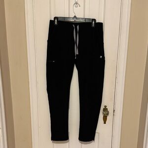 Figs Women Black Yola Skinny Scrub Pant, Size Small Petite